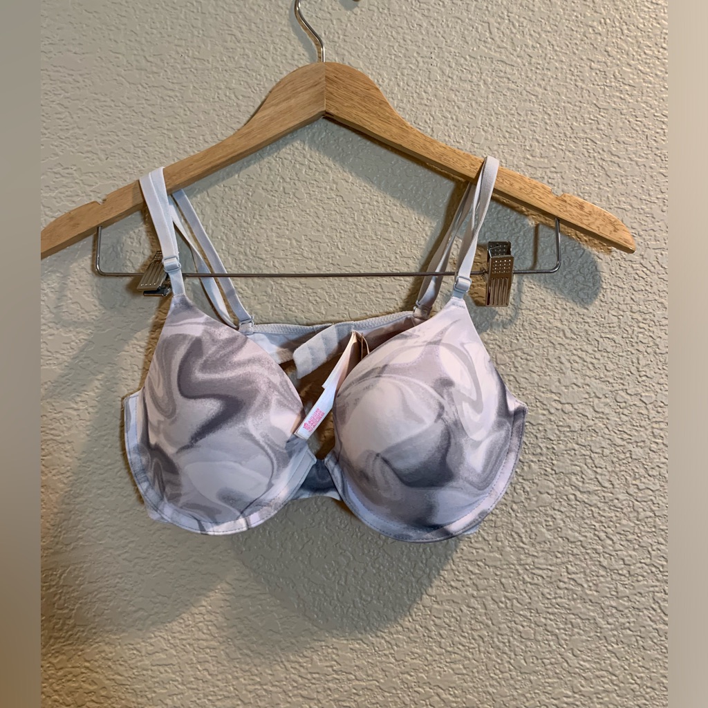 Brand New Vs Pink Bra